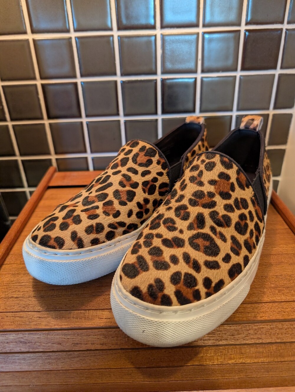 Gap Novelty Leopard Print Hide Sneakers,6.5